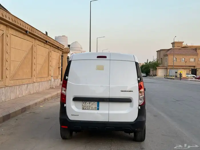 رينو دوكو فان 2016 نظيف للبيع 7