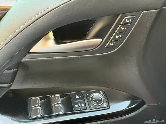 لكزس بلاك ديشن 2019 22