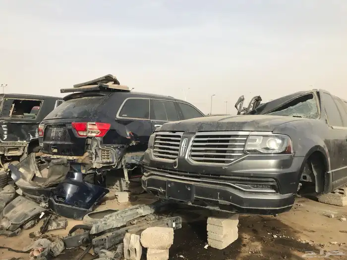 قطع غيار فورد 8