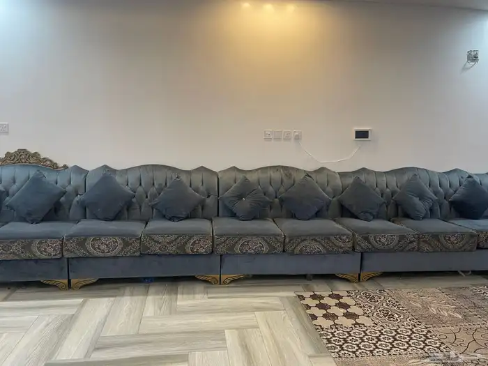 كنب بسيط وجميل  تفاوض معقول للجاد فقط 2