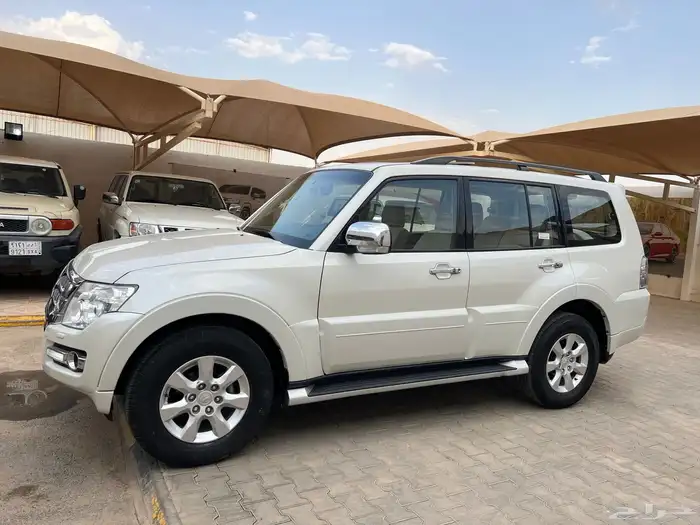 باجيرو 2022 بنزين فل كامل نظيف جدا لدى قمة الاطلال 26