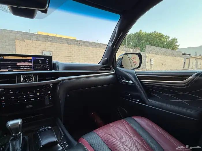 لكزس بلاك ديشن 2019 35