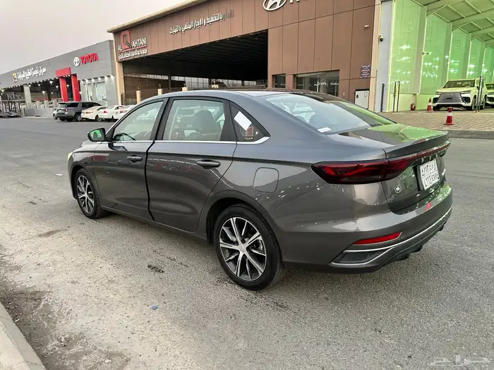 جيلي إمجراند فل كامل 2023 4