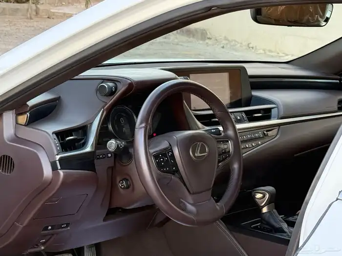 لكزس ES300h 2020 ممشى (92)الف 9