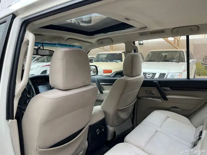 باجيرو 2022 بنزين فل كامل نظيف جدا لدى قمة الاطلال 33