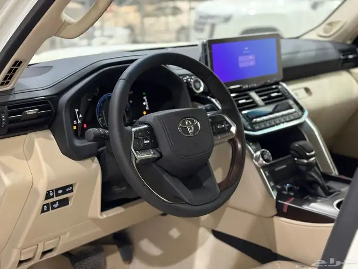 تويوتا لاندكروزر ( GXR-S ) 2025 كويتي الساير ( 329 ) شامل 7