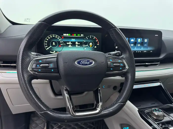 فورد تيريتوري 2023 فل كامل 5