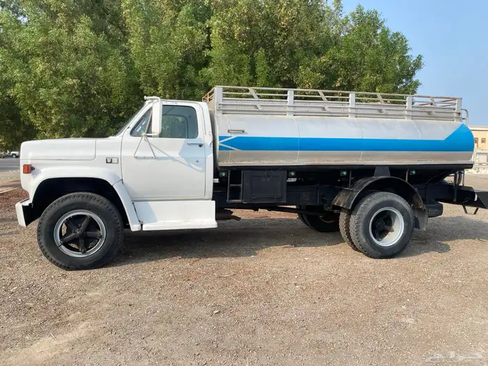 وايت ماء مديل 82 مسقط للبيع 3