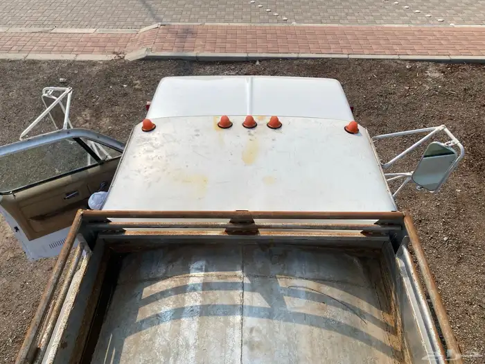 وايت ماء مديل 82 مسقط للبيع 24