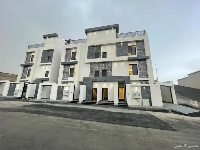 للبيع شقق وسيعه ارضي وعلوي بالمحاله ابها 4