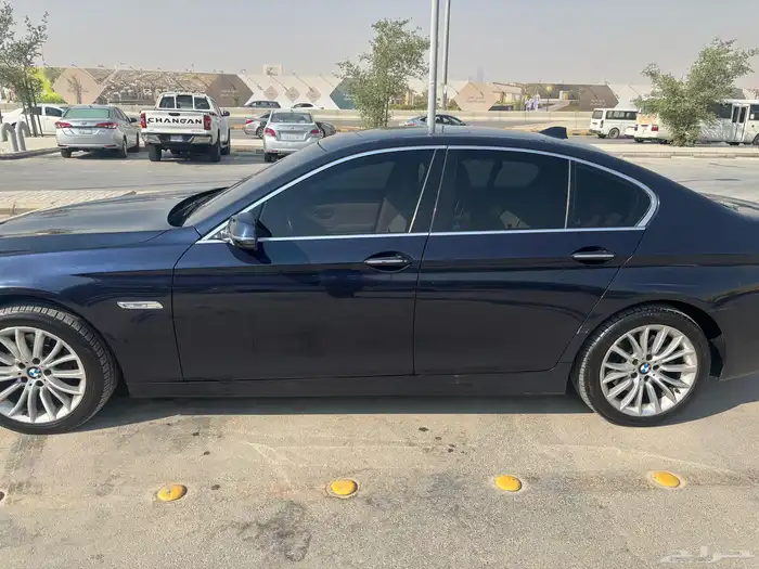 bmw 520 2014 لاكجري 4