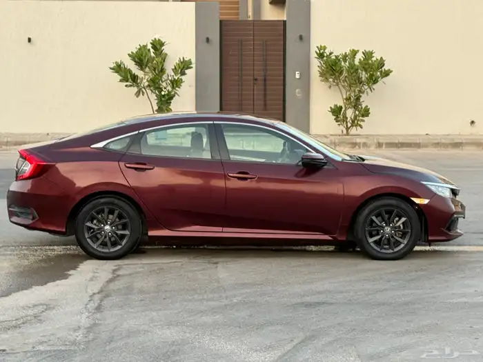 هوندا سيفيك 2020 - لون عنابي 26