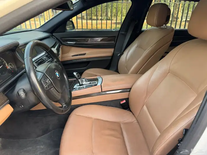 بي ام دبيلو 730 2011 13