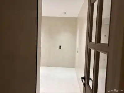 شقق دوبلكسية للبيع بموقع ممتاز بالحي الثامن وبمساحات كبيره index