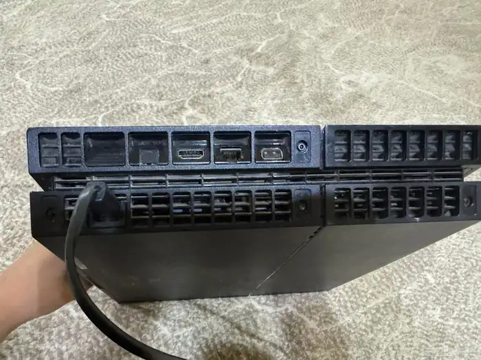 بلاستيشن فور فات 0