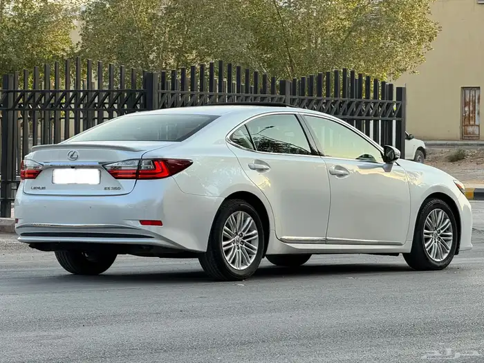لكزس ES350 2018 سعودي 9
