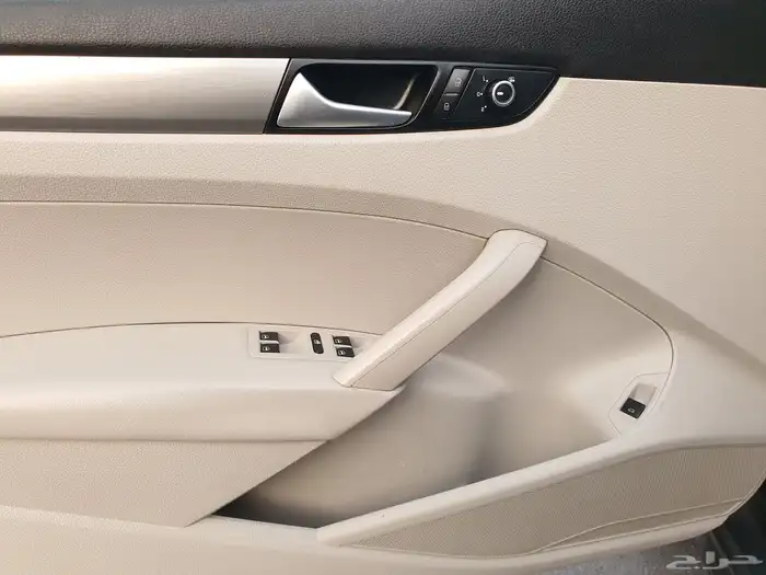 فلوكس واجن 2016 للبيع أو بدل بتيوتا كرولا أو كامري أو يارس 16