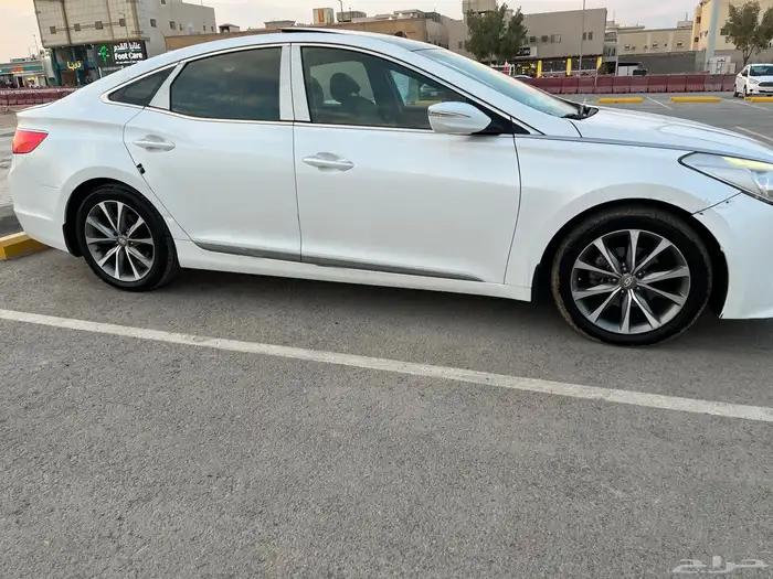 ازيرا 2016 اول مالك 5