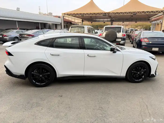 شانجان 2025 يوني V اعلى فئة سبورت 8