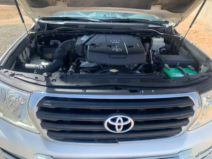 لاندكروزر 8