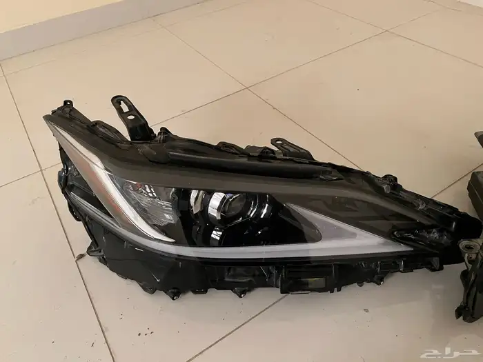 عدسات لكزس طقم عدسة وحدة وكالة اصلي نظيفة جدا 1