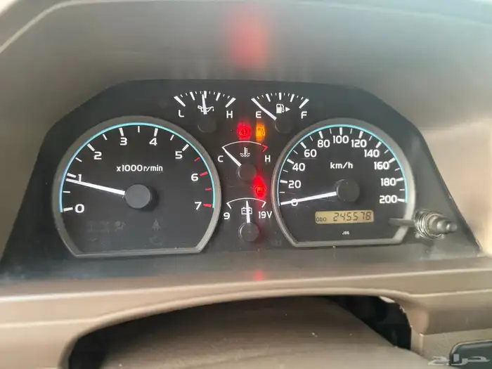 جيب 2011 سعودي ماشي 245 الف 5 أبواب 5