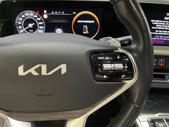 كيا كي 8 2022 نصف فل ( بنزين) 2.5L 23