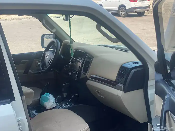 ميتسوبيشي باجيرو 2016 9