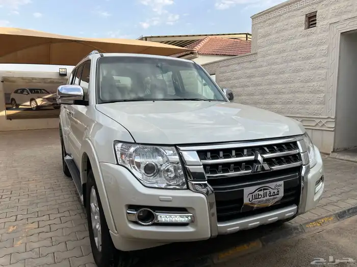 باجيرو 2022 بنزين فل كامل نظيف جدا لدى قمة الاطلال 1