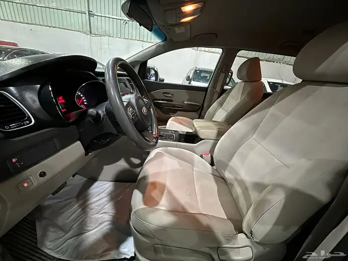 كيا كرنفال 2016 عائليه ثلاث صفوف 8