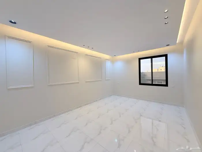 للبيع روف علوي بمدخل سياره تشطيبVipبمساحه346م 6