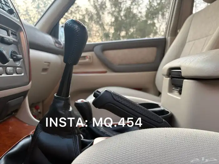 لاندكروزر 2007 مخزن 24