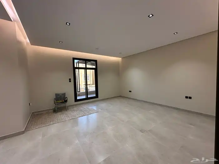 للبيع فيلا مودرن قريبه من ممشى الراقى بخميس مشيط 21