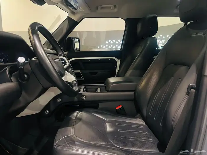 لاند روفر ديفندر 2020 HSE (بحالة ممتازة) 5