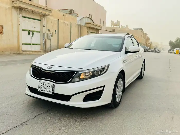 كيا اوبتيما 2015 مكينة 2000 خليجي شبه جديدة 0