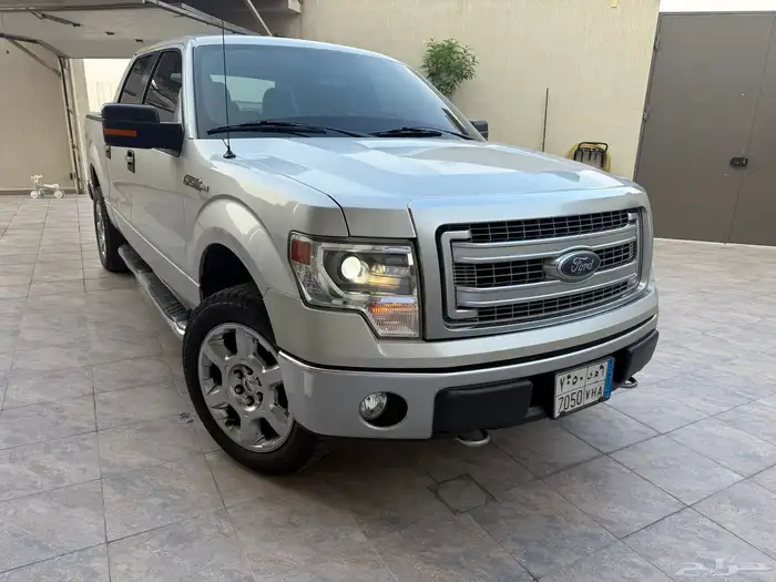فورد اف 150 XLT غمارتين موديل 2014 فل ماشي 186. ألف 8