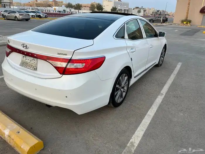 ازيرا 2016 اول مالك 12