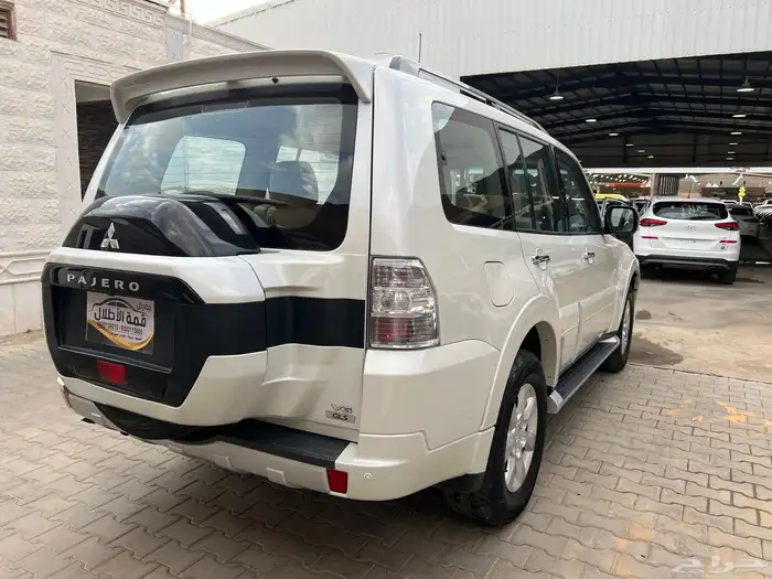 باجيرو 2022 بنزين فل كامل نظيف جدا لدى قمة الاطلال 14