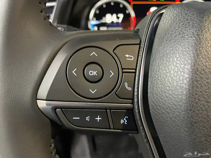 تويوتا كامري 2024 فل لومير وارد الصين ( بنزين ) 4 سلندر 12