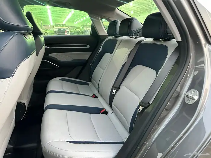 جيلي إمجراند فل كامل 2023 10