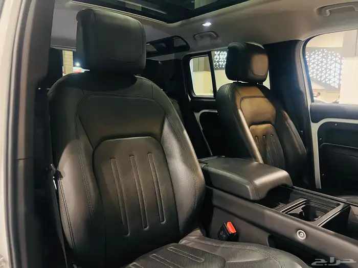 لاند روفر ديفندر 2020 HSE (بحالة ممتازة) 14