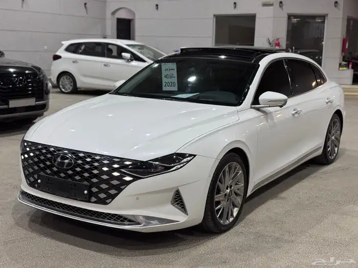 ازيرا 2020 فل كامل اعلى فئه ( 6 سلندر ) بدي وكاله 1