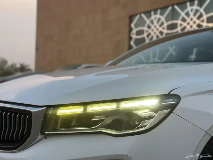 للبيع جيلي امجراند2023 بدي وكاله. 12