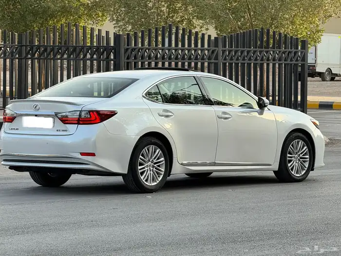 لكزس ES350 2018 سعودي 8