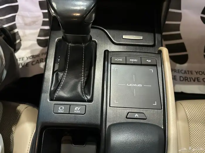 لكزس ES300 هايبرد موديل 2019 نظيفه جدا 8