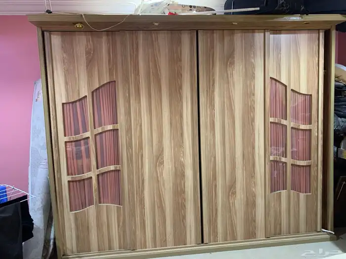 سرير كينق  2 كومدينة  تسريحة  دولاب  دولاب 5 ادراج 4