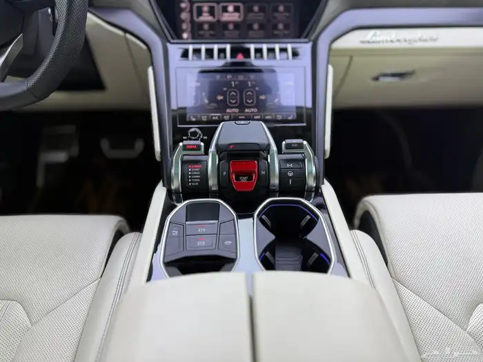 لامبورجيني اوروس اس 6