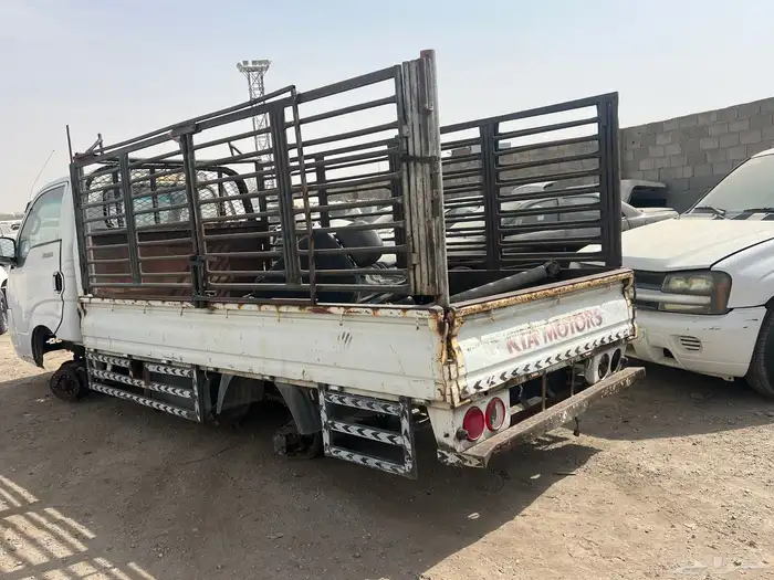 للبيع قطع غيار كيا دينا 0