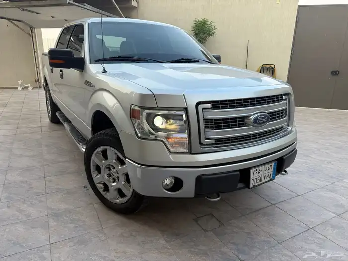 فورد اف 150 XLT غمارتين موديل 2014 فل ماشي 186. ألف 7