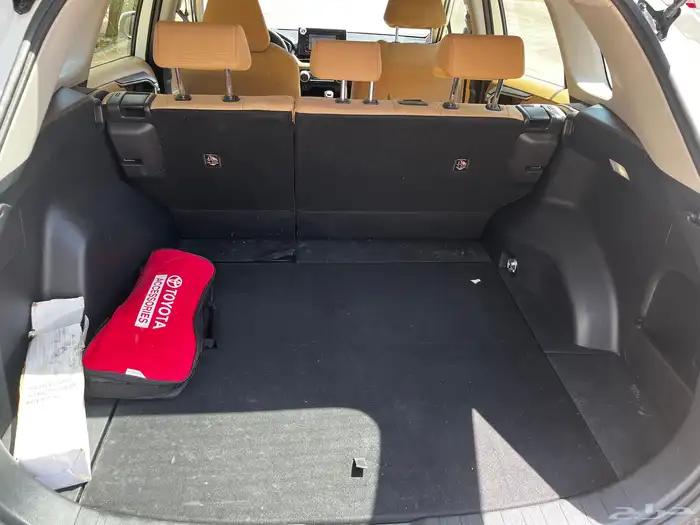 تويوتا رافور بنزين دبل موديل 2022 15